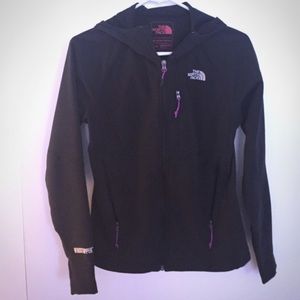 Northface windstopper windbreaker